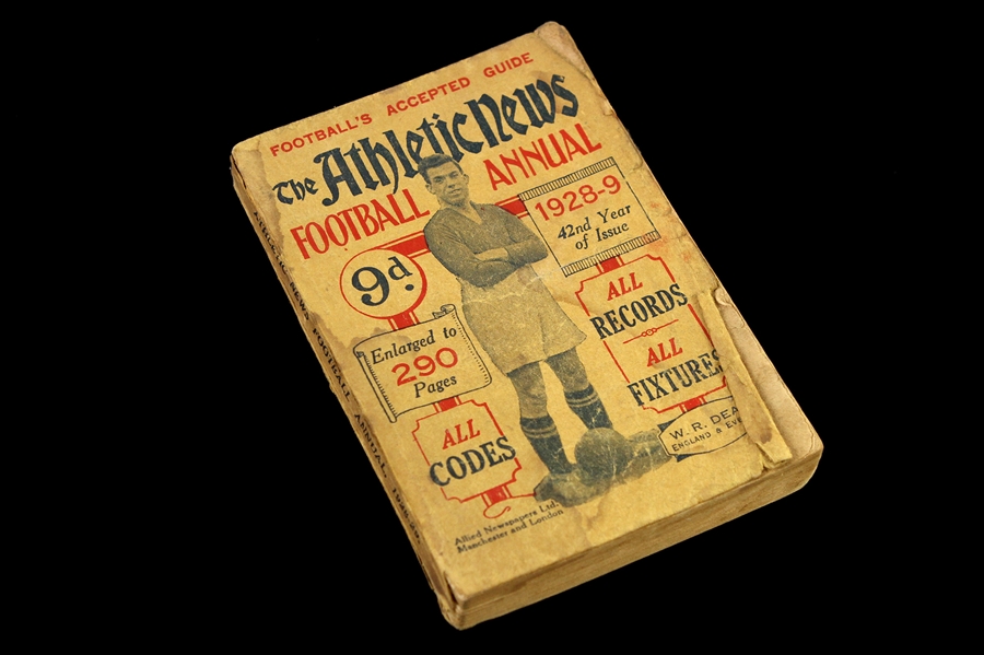1928-1929 The Athletic News 4"x 5 1/2" Football Annual 