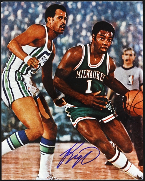 1970-1974 Oscar Robertson Milwaukee Bucks Signed 8"x 10" Photo (JSA)