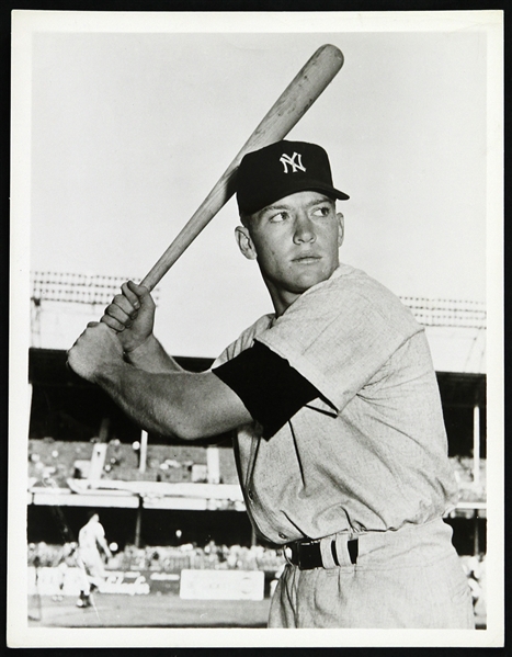 1951-1968 Mickey Mantle New York Yankees 8"x 10" B&W Photo