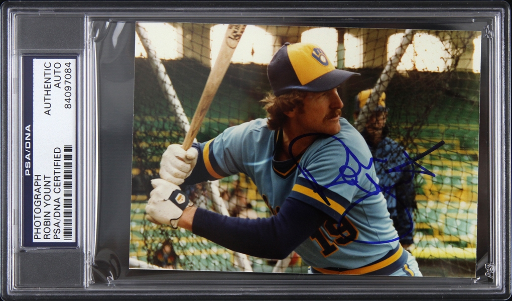 1974-1993 Robin Yount Milwaukee Brewers Autographed 4x6 Photo (PSA/DNA Slabbed)