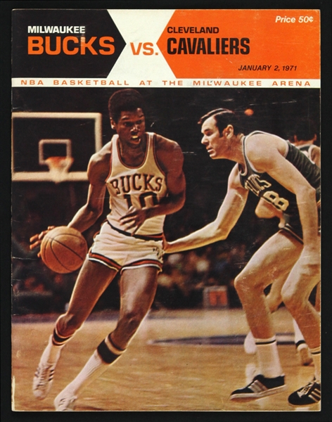 1971 Milwaukee Bucks vs. Cleveland Cavaliers NBA Basketball Program 