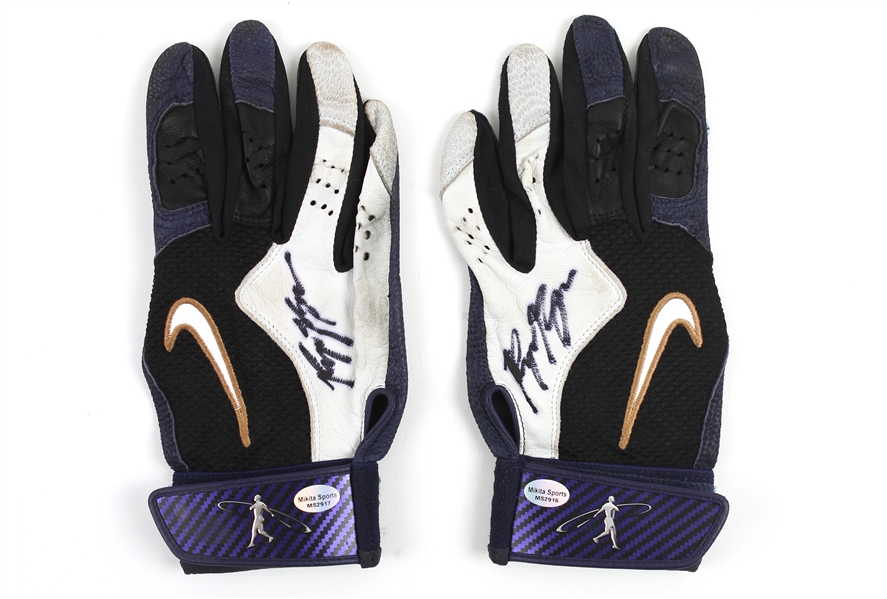 2009 Ryan Braun Milwaukee Brewers Game Worn Signed Batting Gloves (MEARS LOA/JSA)