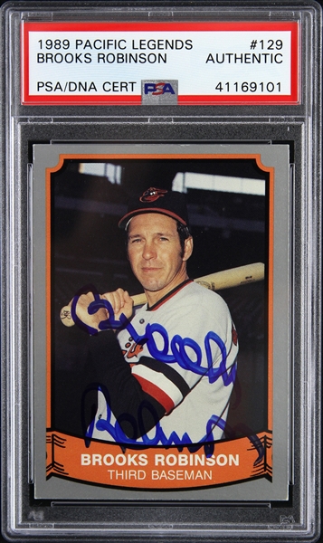 1989 Brooks Robinson Baltimore Orioles Autographed Pacific Legends Trading Card (PSA/DNA Slabbed)