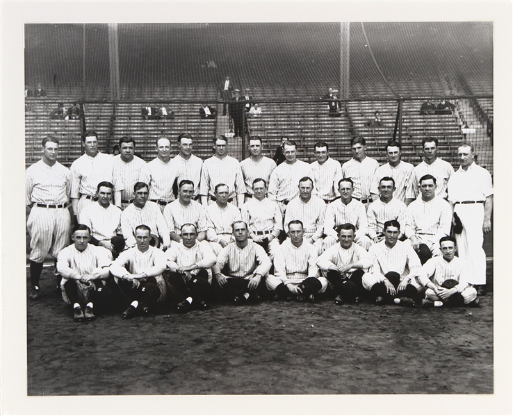 1927 New York Yankees 16" x 20" Team Photo
