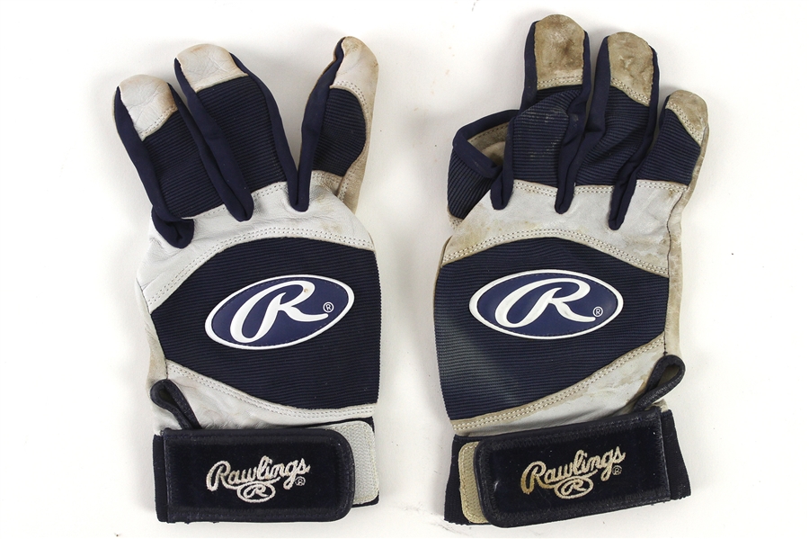 2006 Mike Piazza San Diego Padres Game Worn Rawlings Batting Gloves (MEARS LOA)