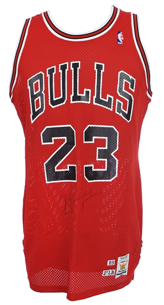 1989-90 Michael Jordan Chicago Bulls Signed Road Jersey (MEARS A5/*Full JSA Letter*)