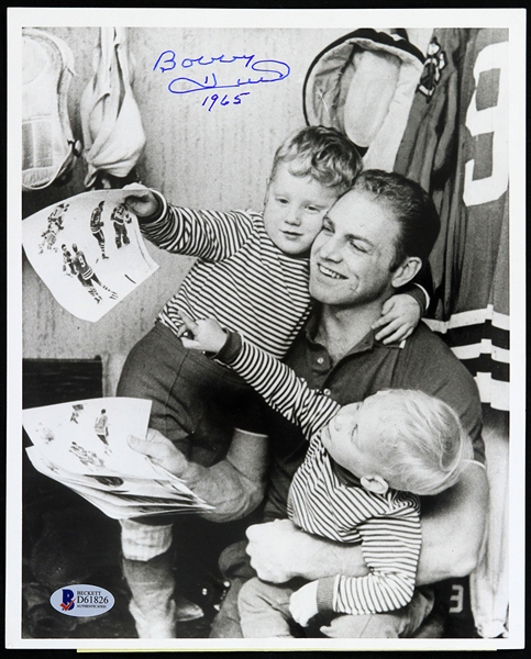1965 Bobby Hull Chicago Blackhawks Signed 8" x 10" Original Photo (Beckett Authentication)