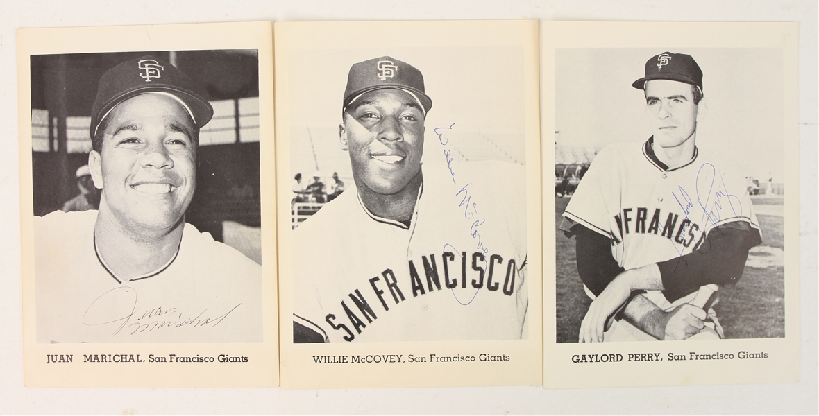 1965 Juan Marichal Willie McCovey Gaylord Perry San Francisco Giants Signed 5" x 7" Team Photo Pack Photos - Lot of 3 (JSA)
