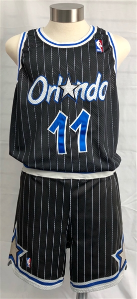 1992-96 Orlando Magic Road Jersey & Shorts (MEARS LOA)