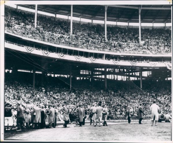 1953 Milwaukee Braves Opening Day Very 1st Game "The Sporting News Collection Archives" Original Type 1 8" x 10" Photo (Sporting News Collection Hologram/MEARS Type 1 Photo LOA)