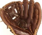 1974 Hank Aaron Atlanta Braves MacGregor Home Run 715 Glove