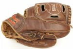 1974 Hank Aaron Atlanta Braves MacGregor Home Run 715 Glove