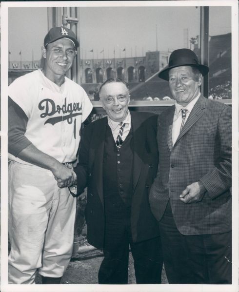 1960 Gil Hodges L.A. Dodgers Jocko Conlan "The Sporting News Collection Archives" Original Type 1 7" x 9.5" Photo (Sporting News Collection Hologram/MEARS Type 1 Photo LOA)