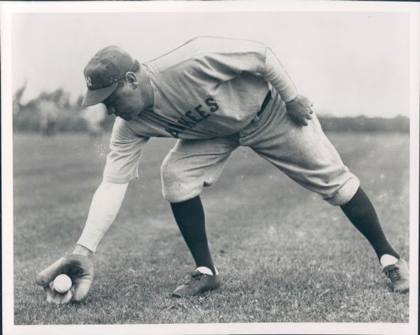 1920s depiction Babe Ruth New York Yankees "The Sporting News Collection Archives" Original File 8" x 10" Photo (Sporting News Collection Hologram/MEARS Type 1 Photo LOA)