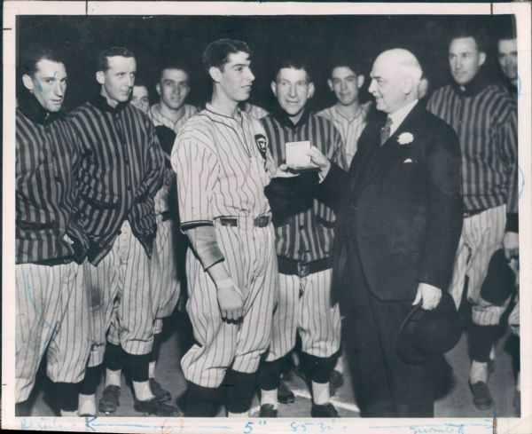 1933 Depiction Joe Dimaggio New York Yankees "The Sporting News Collection Archives" Modern File Copy 8"x10" Photo (Sporting News Collection Hologram/MEARS Photo LOA)
