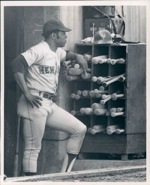 1973 Willie Mays New York Mets "The Sporting News Collection Archives" Original Type 1 8"x10" Photo (Sporting News Collection Hologram/MEARS Type 1 Photo LOA)