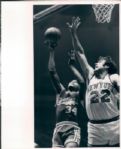 1969-74 Dave DeBusschere New York Knicks Type 1 8 x 10 Photo SPORT Magazine Collection Hologram (MEARS Type 1 Photo LOA)