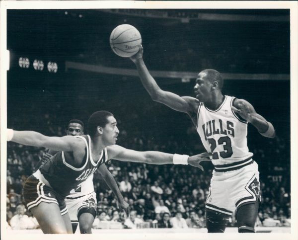 1988 Michael Jordan Chicago Bulls vs. Dennis Johnson (50 Point Game) "Chicago Sun-Times" Original Type 1 8" x 10" Photo (Sun Times Hologram/MEARS Type 1 Photo LOA)