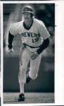 1989 Robin Yount Milwaukee Brewers "The Sporting News Collection Archives" Original Type 1 6" x 10" Photo (Sporting News Collection Hologram/MEARS Type 1 Photo LOA)