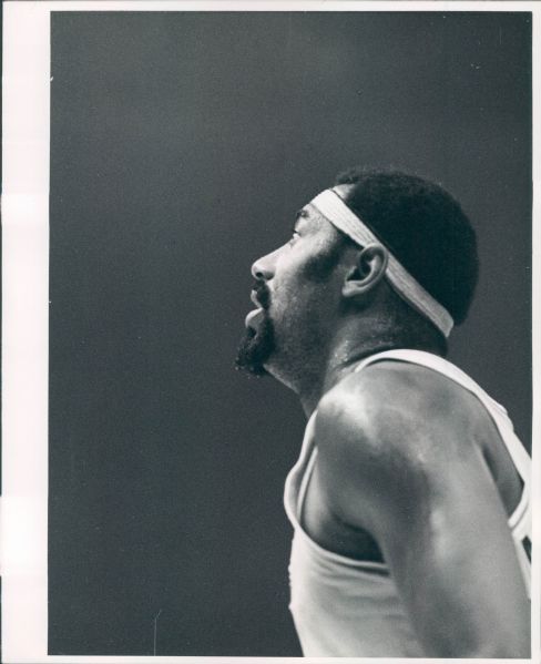 1968 circa Wilt Chamberlain Los Angeles Lakers "The Sporting News Collection Archives" Original Type 1 8" x 10" Photo (Sporting News Collection Hologram/MEARS Type 1 Photo LOA)