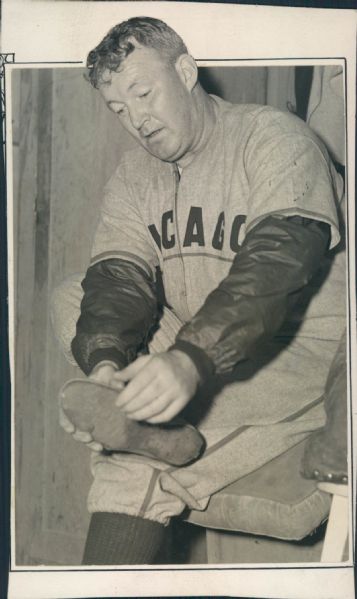 1930s Gabby Hartnett Chicago Cubs "The Sporting News Collection Archives" Original Type 1 Production Art (Sporting News Collection Hologram/MEARS Type 1 Photo LOA)