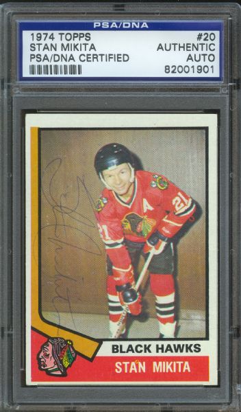 1974 Topps Stan Mikita #20 Signed Card (PSA/DNA)