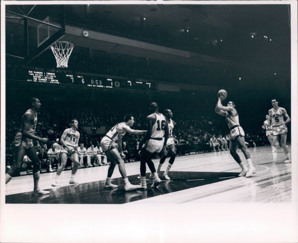 1963 Wilt Chamberlain San Francisco Warriors vs. New York Knicks Original Type 1 Photo - Lot of 5 SPORT Magazine Collection (MEARS Type 1 Photo LOA)