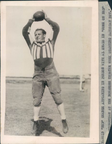 1928 Red Grange Chicago Bears "Chicago Sun-Times" Original Type 1 5" x 7 1/2" Photo (Sun Times Hologram/MEARS Type 1 Photo LOA)