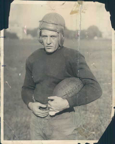 1935 Red Grange Chicago Bears "Chicago Sun-Times" Original Type 1 8" x 10" Photo (Sun Times Hologram/MEARS Type 1 Photo LOA)