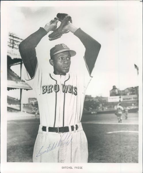 1951-53 depiction of Satchel Paige St. Louis Browns Signed Photo - JSA
