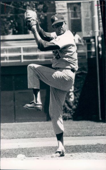 1969 Don Drysdale Los Angeles Dodgers "The Sporting News Collection Archives" Original Type 1 4 1/2" x  7 1/4" Photo (Sporting News Collection Hologram/MEARS Type 1 Photo LOA)