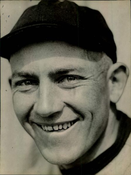 1909-19 Willie Mitchell Cleveland Indians "The Sporting News Collection Archives" Original Type 1 Photo (Sporting News Collection Hologram/MEARS Type 1 Photo LOA)