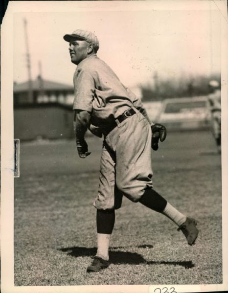 1920 Rube Benton New York Giants "The Sporting News Collection Archives" Original Type 1 6.5" x 8.5" Photo (Sporting News Collection Hologram/MEARS Type 1 Photo LOA)