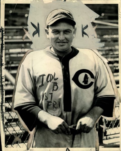 1933 Bud Tinning Chicago Cubs "The Sporting News Collection Archives" Original Type 1 8" x 10" Photo (Sporting News Collection Hologram/MEARS Type 1 Photo LOA)