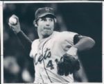 1975-76 Tom Seaver New York Mets "The Sporting News Collection Archives" Original Type 1 8" x 10" Photo (Sporting News Collection Hologram/MEARS Type 1 Photo LOA) - Lot of 2