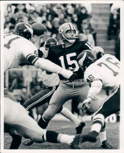 1964-70 Bart Starr Green Bay Packers "The Sporting News Collection Archives" Original Type 1 8" x 10" Photos (Sporting News Collection Hologram/MEARS Type 1 Photo LOA) - Lot of 2
