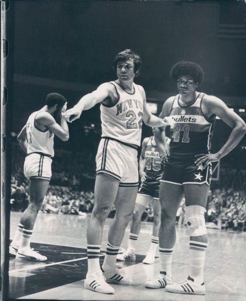 1974 Dave DeBusschere New York Knicks "The Sporting News Collection Archives" Original Type 1 8" x 10" Photo (Sporting News Collection Hologram/MEARS Type 1 Photo LOA)