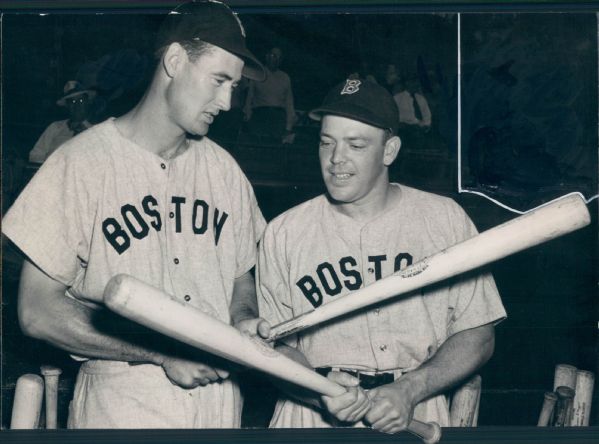 1948-52 circa Ted Williams Boston Red Sox "The Sporting News Collection Archives" Original Type 1 Photo (Sporting News Collection Hologram/MEARS Type 1 Photo LOA)