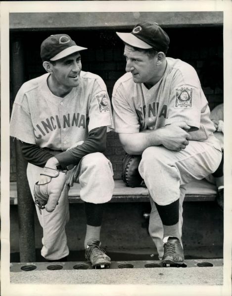 1939 Ernie Lombardi John Niggeling Cincinnati Reds "The Sporting News Collection Archives" Original Type 1 Photo (Sporting News Collection Hologram/MEARS Type 1 Photo LOA)