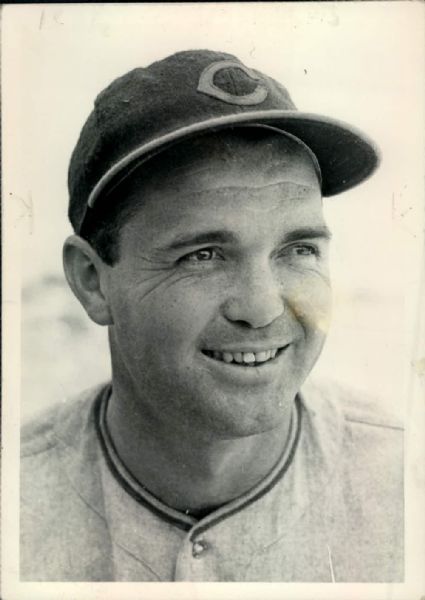 1939 Lew Riggs Cincinnati Reds "The Sporting News Collection Archives" Original Type 1 Photo (Sporting News Collection Hologram/MEARS Type 1 Photo LOA)
