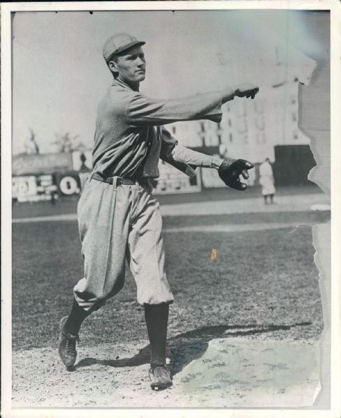 1908 depiction Walter Johnson Washington Senators "The Sporting News Collection Archives" 8" x 10" Photo (Sporting News Collection Hologram/MEARS Photo LOA)