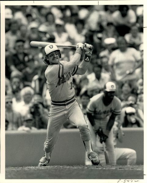 1983 Robin Yount Milwaukee Brewers "The Sporting News Collection Archives" Original 8" x 10" Type 1 Photo (Sporting News Collection Hologram/MEARS Type 1 Photo LOA) - Lot of 2