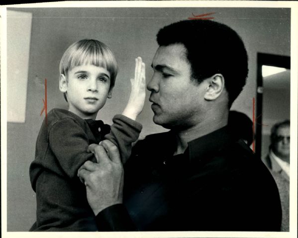 1965-79 Cassius Clay / Muhammad Ali "Chicago Sun-Times" Original Type 1 Photo (Chicago Sun-Times Hologram/MEARS Type 1 Photo LOA) - Lot of 12