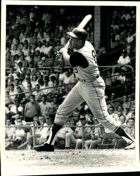 1965 Willie Stargell Pittsburgh Pirates "The Sporting News Collection Archives" Original Type 1 8" x 10" Photo (Sporting News Collection Hologram/MEARS Type 1 Photo LOA)