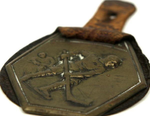 Early 1900s Hockey Pin (Vintage)