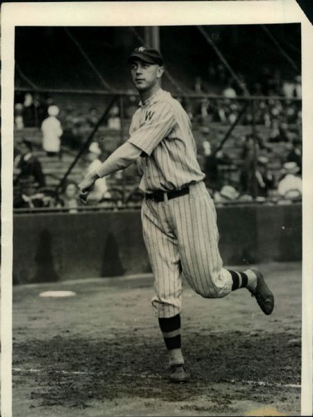 1921-23 circa George Mogridge Washington Senators "The Sporting News Collection Archives" Original Type 1 6" x 8" Photo (Sporting News Collection Hologram/MEARS Type 1 Photo LOA)