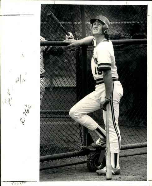 1978 Robin Yount Milwaukee Brewers "The Sporting News Collection Archives" Original 8" x 10" Photo (Sporting News Collection Hologram/MEARS Photo LOA)