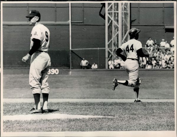 1970 Hank Aaron Atlanta Braves "The Sporting News Collection Archives" Original Type 1 7" x 9" Photo (Sporting News Collection Hologram/MEARS Type 1 Photo LOA)