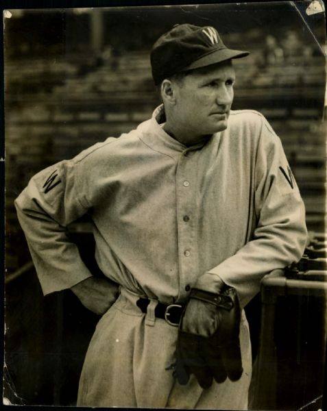 1924 Walter Johnson Washington Senators "The Sporting News Collection Archives" Original Type 1 8" x 10" Photo (Sporting News Collection Hologram/MEARS Type 1 Photo LOA)