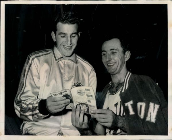 1959 Dolph Schayes Syracuse Nationals "The Sporting News Collection Archives" Original Type 1 8" x 10" Photo (Sporting News Collection Hologram/MEARS Type 1 Photo LOA)